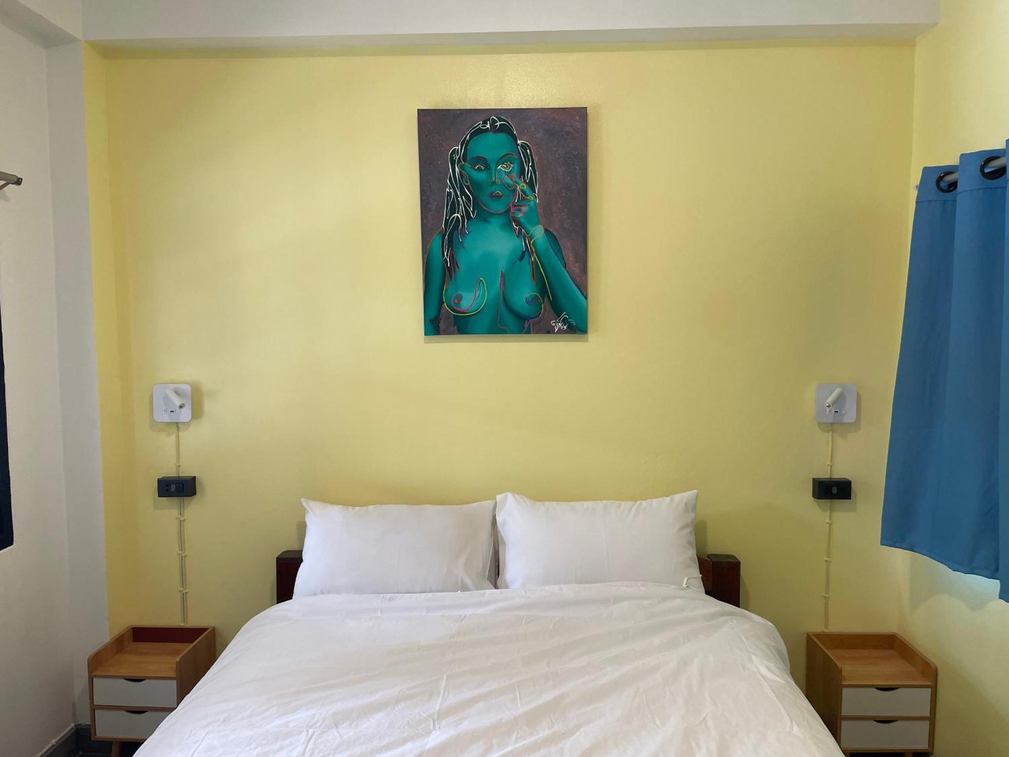 Hostal Revolution - Old Town